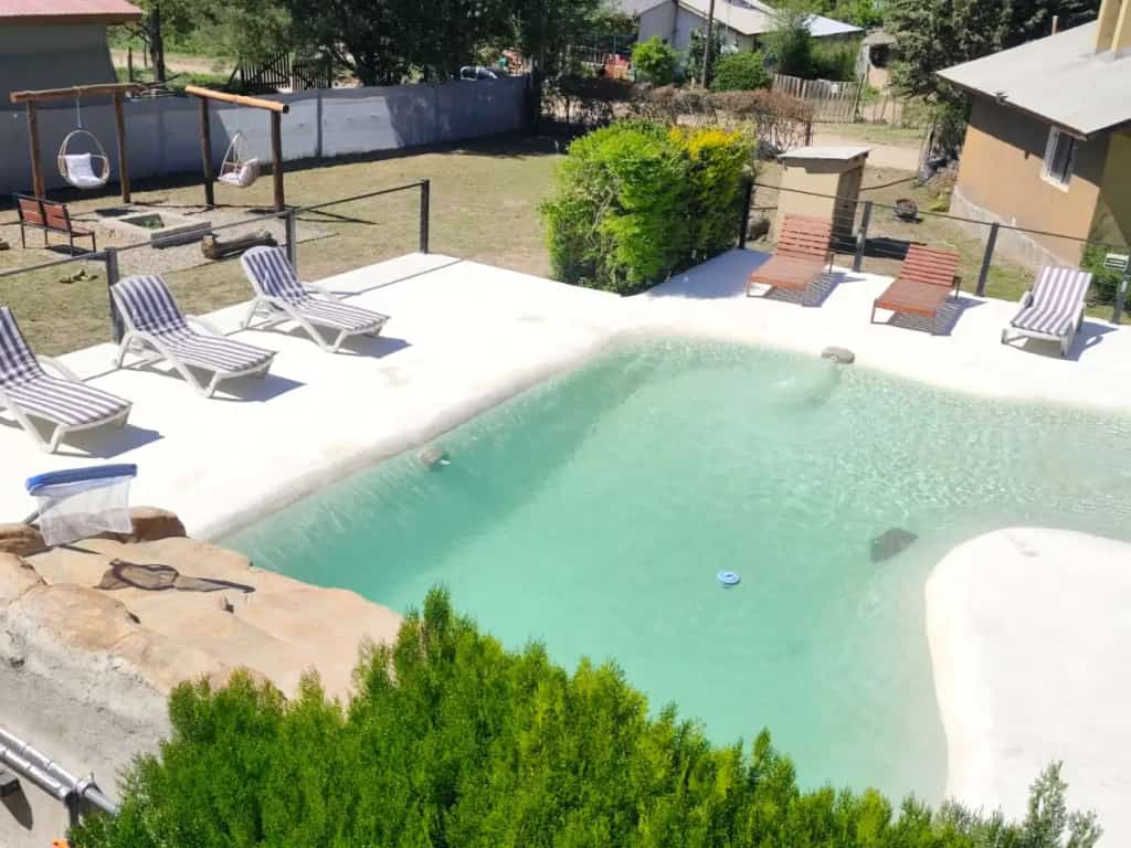 Piscina climatizada con solarium