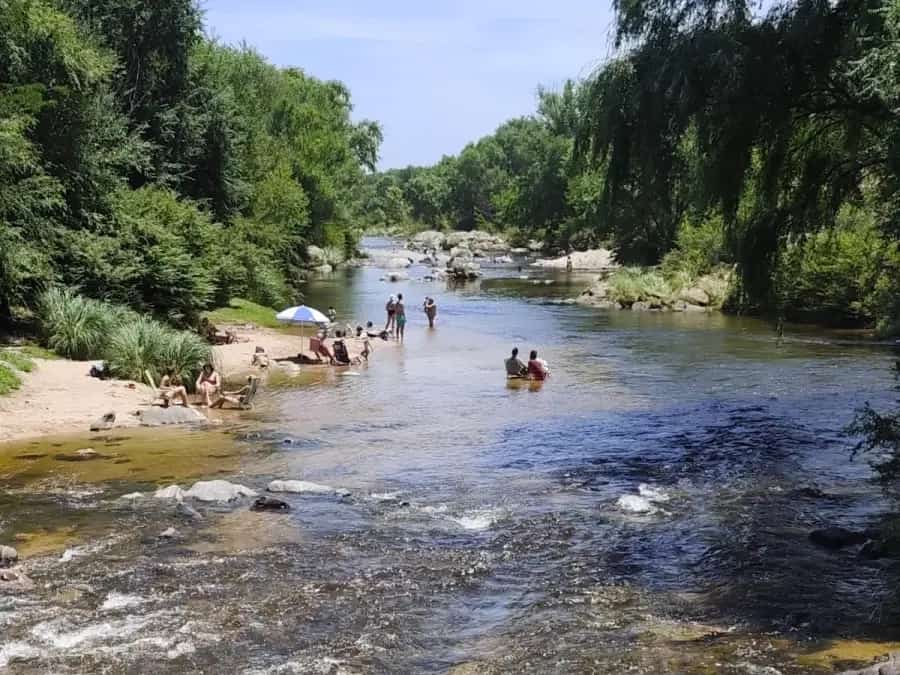 Río Los El Rios y sus playas