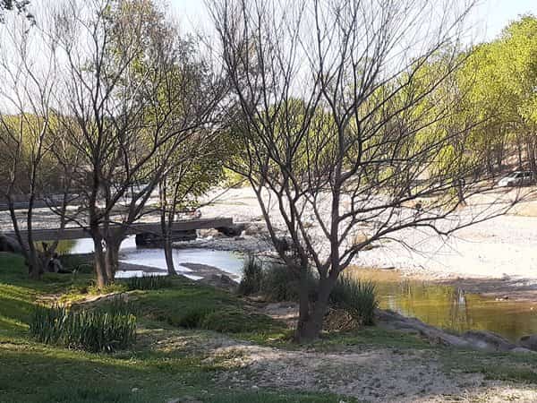 Paisaje natural del río